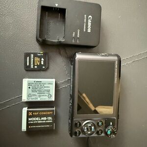 Canon Compact Digital Camera in Black with Charger and Extra Batteries